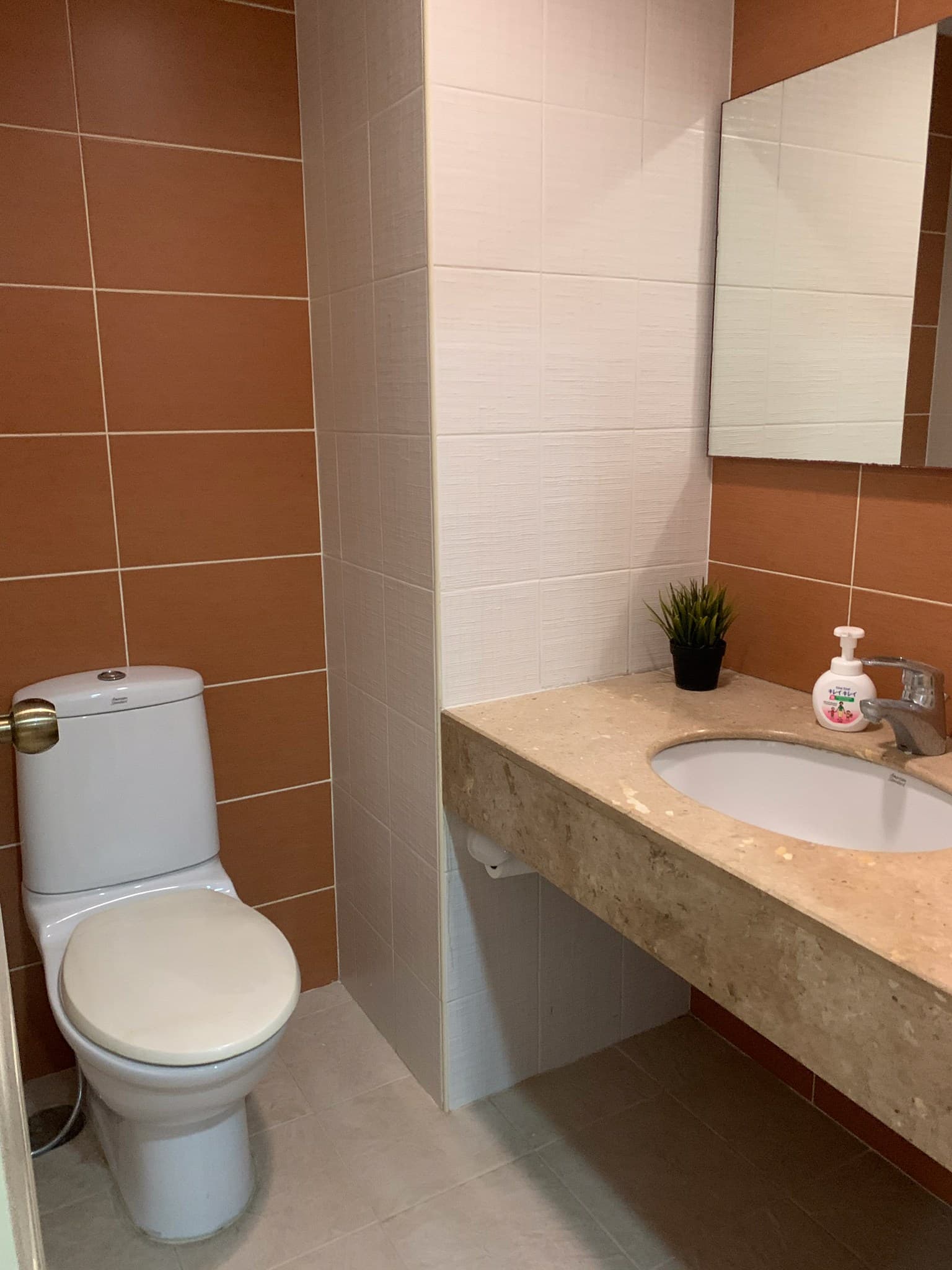 2026 – 306_bathroom.jpg