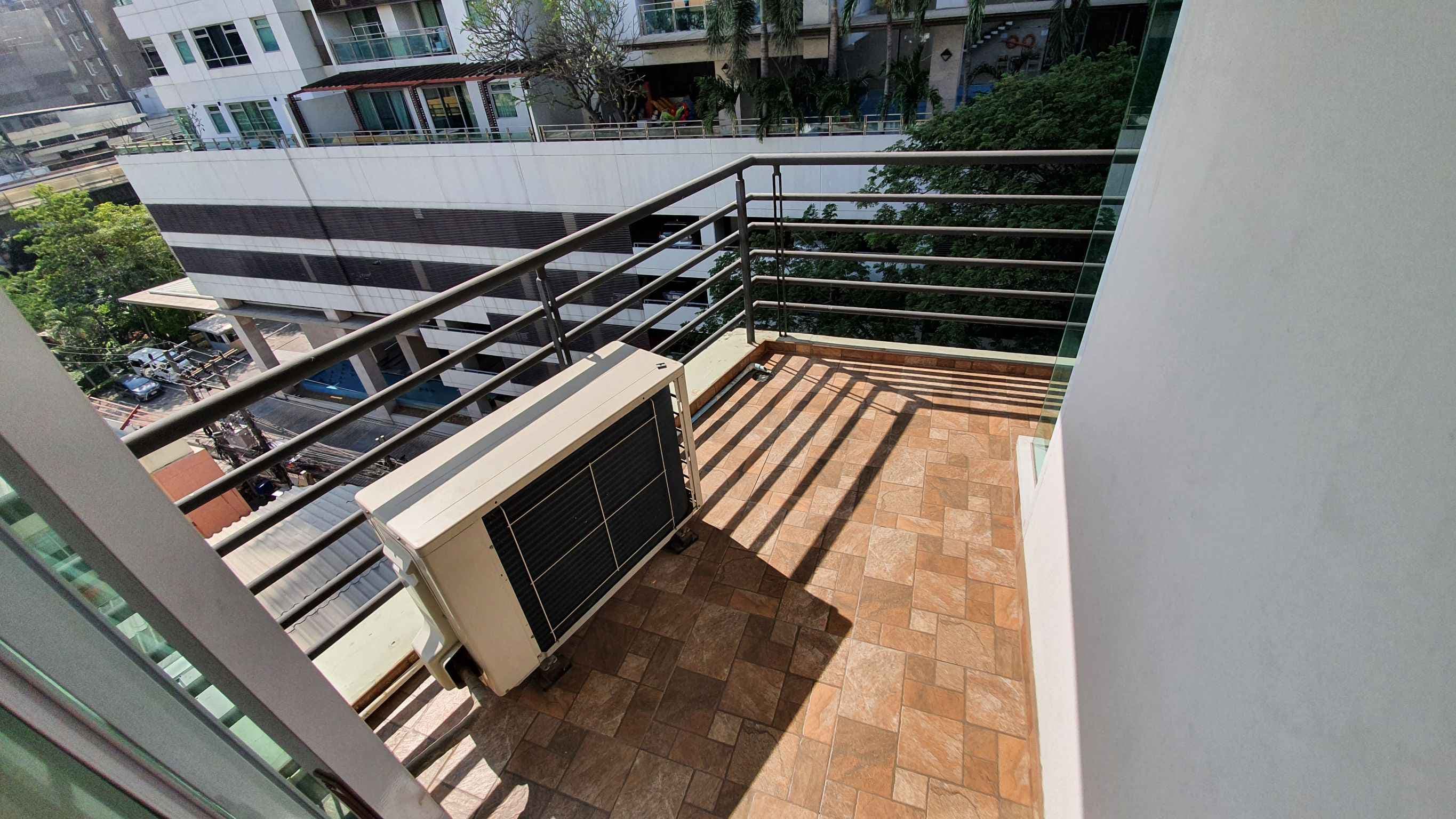 Lumpini Suite Sukhumvit 41