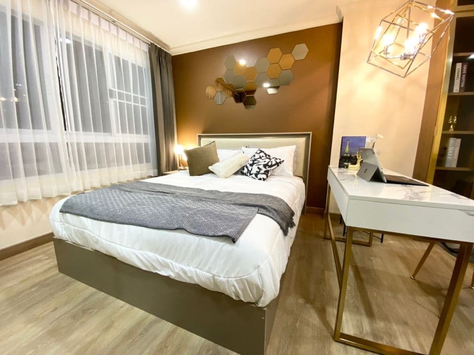 1708 – 209_bedroom.jpg