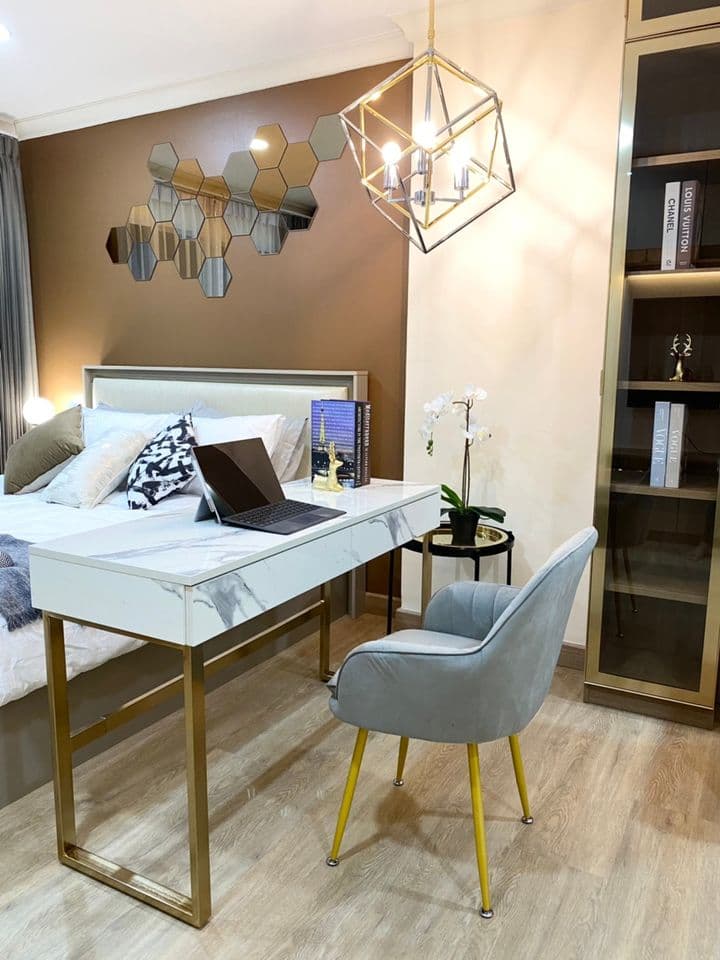 1708 – 718_other.jpg