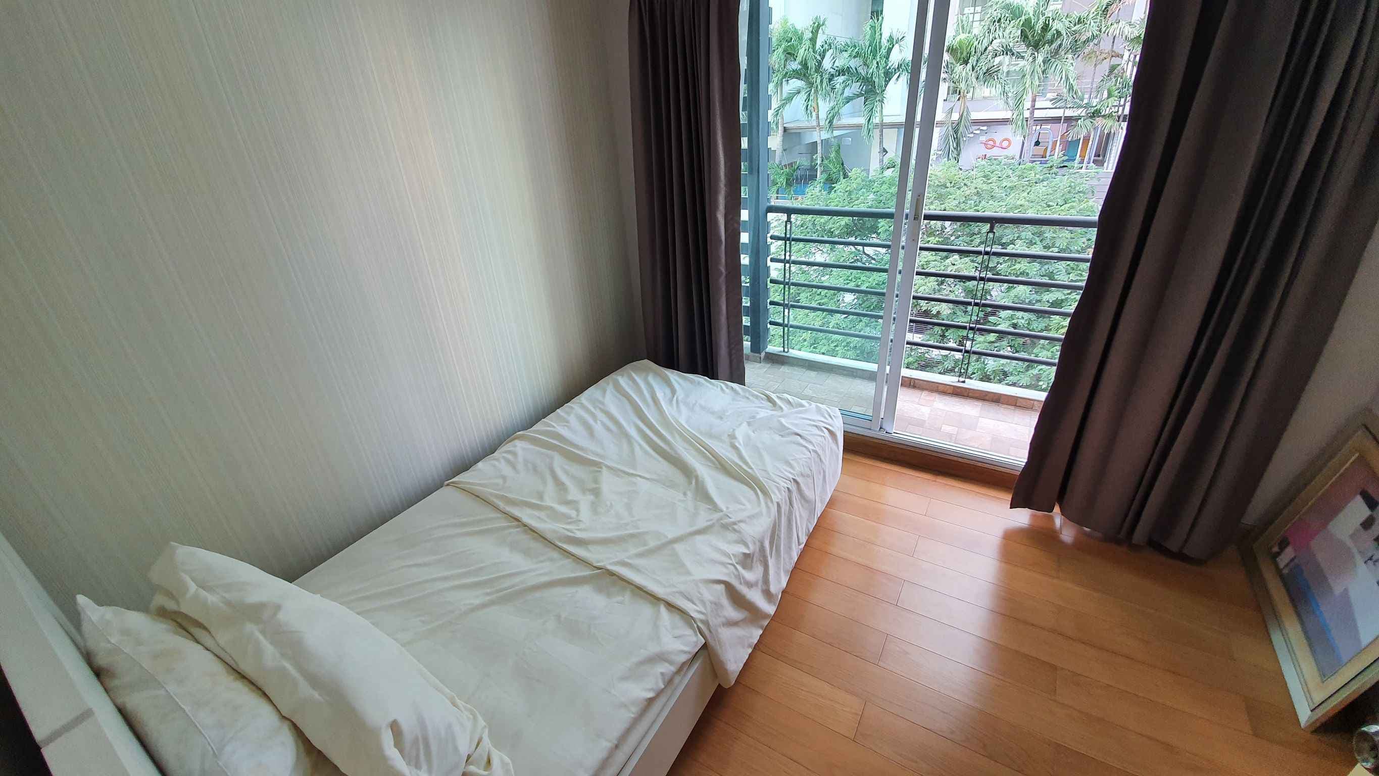 2028 – 212_bedroom.jpg