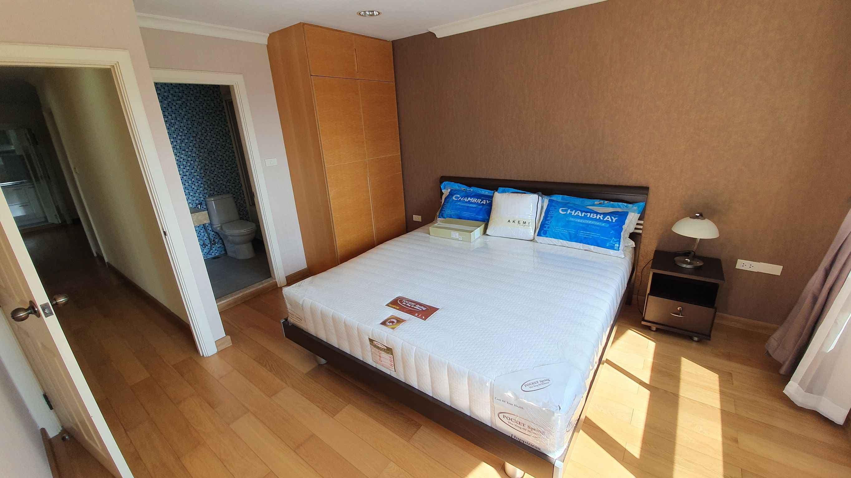 2028 – 753_other.jpg